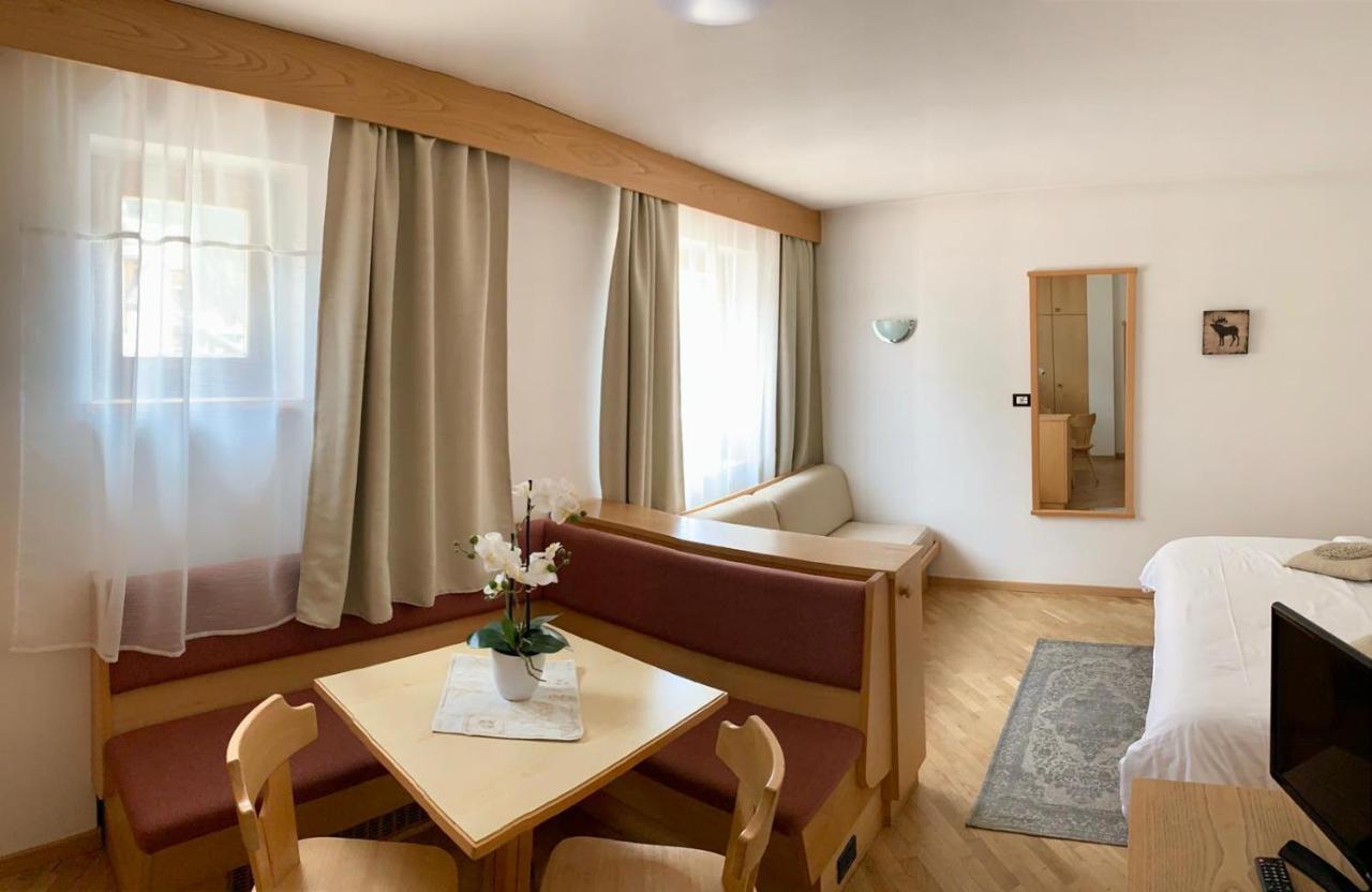 Garnì Tobià Bed & Breakfast Campitello di Fassa Ngoại thất bức ảnh