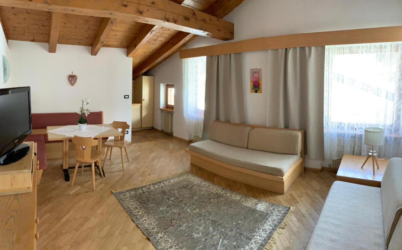 Garnì Tobià Bed & Breakfast Campitello di Fassa Ngoại thất bức ảnh